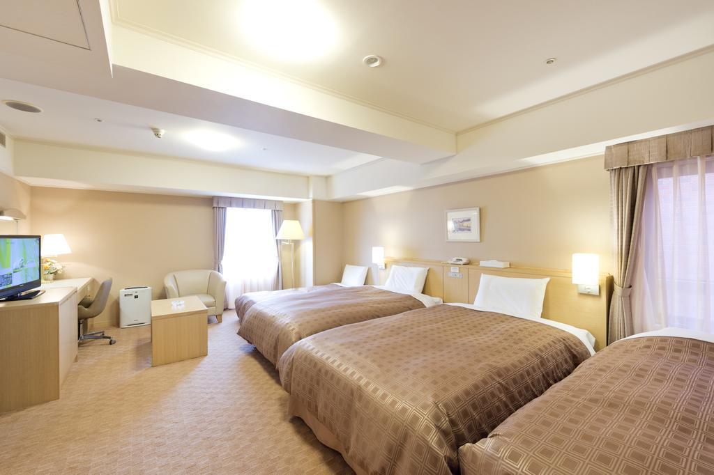 Hotel Sunroute Sapporo Exteriör bild